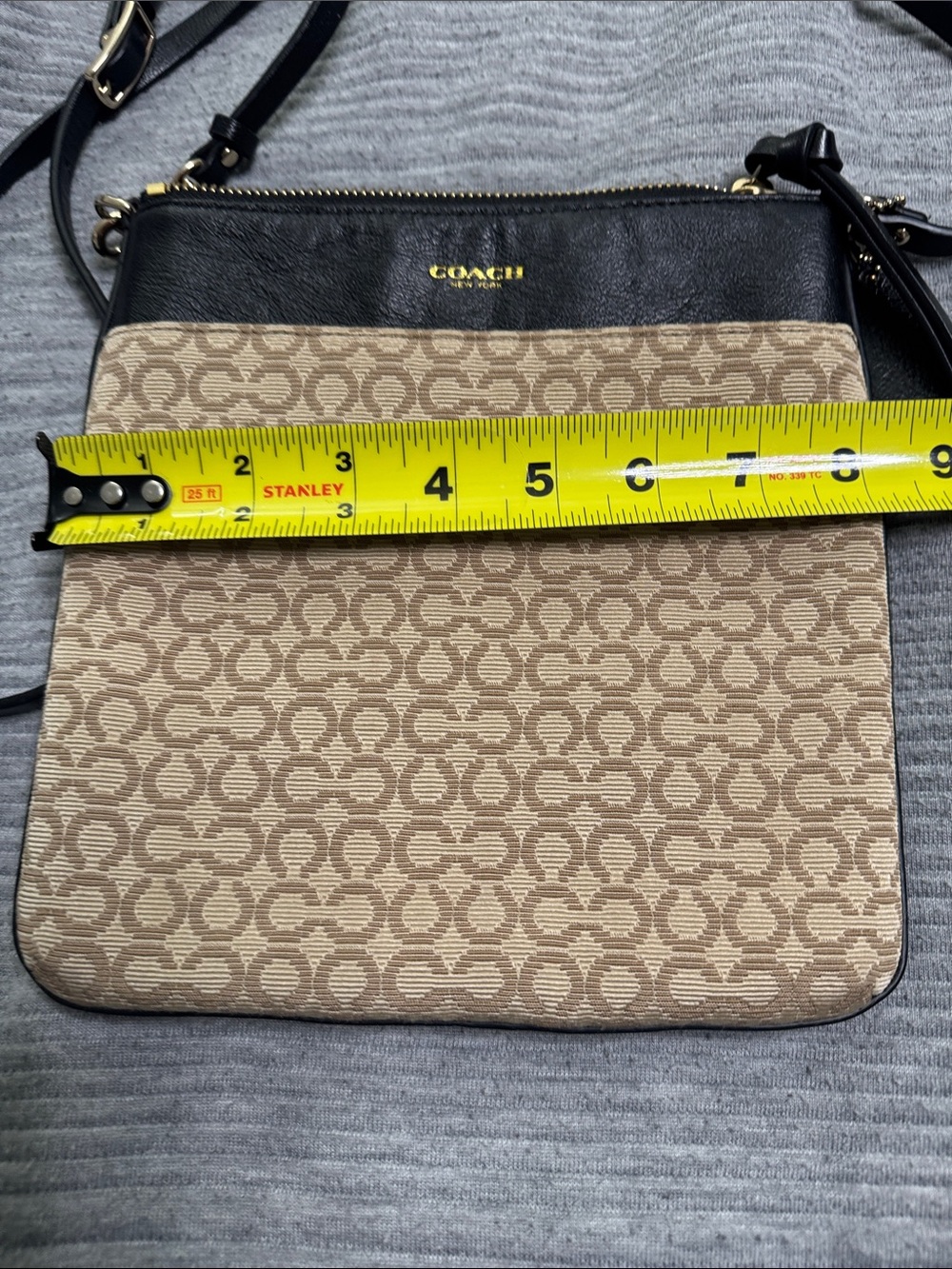 Coach Signature Canvas Crossbody Bag Black Leather Trim Gold Hardware - Picture 13 of 15